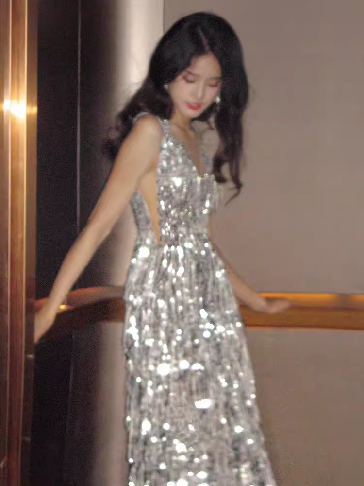 Modest Mermaid V Neckline Silver Sequin Slit Long Prom Dresses