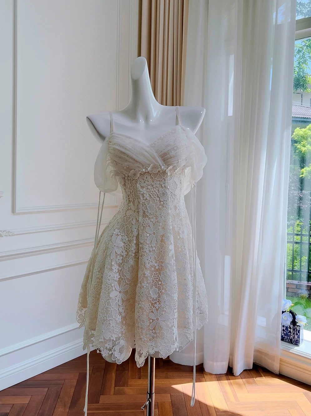Modest A line Spaghetti Straps White Lace Short Homecoming Dresses Birthday Outfits