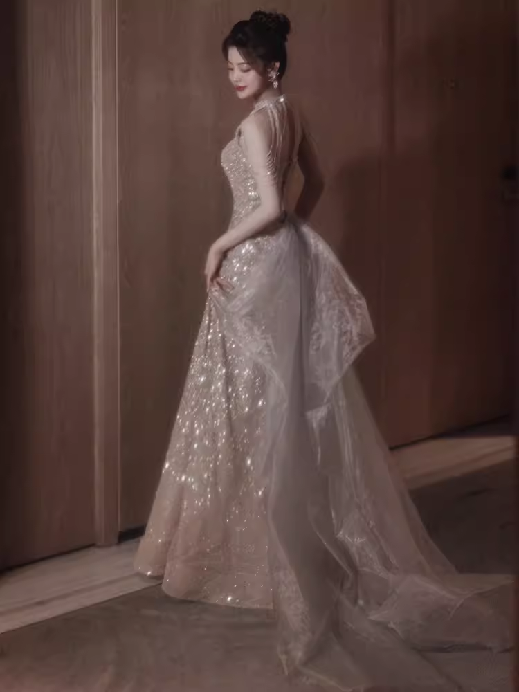 Sexy A Line High Neckline Sequin Long Prom Dresses Backless Birthday Outfits