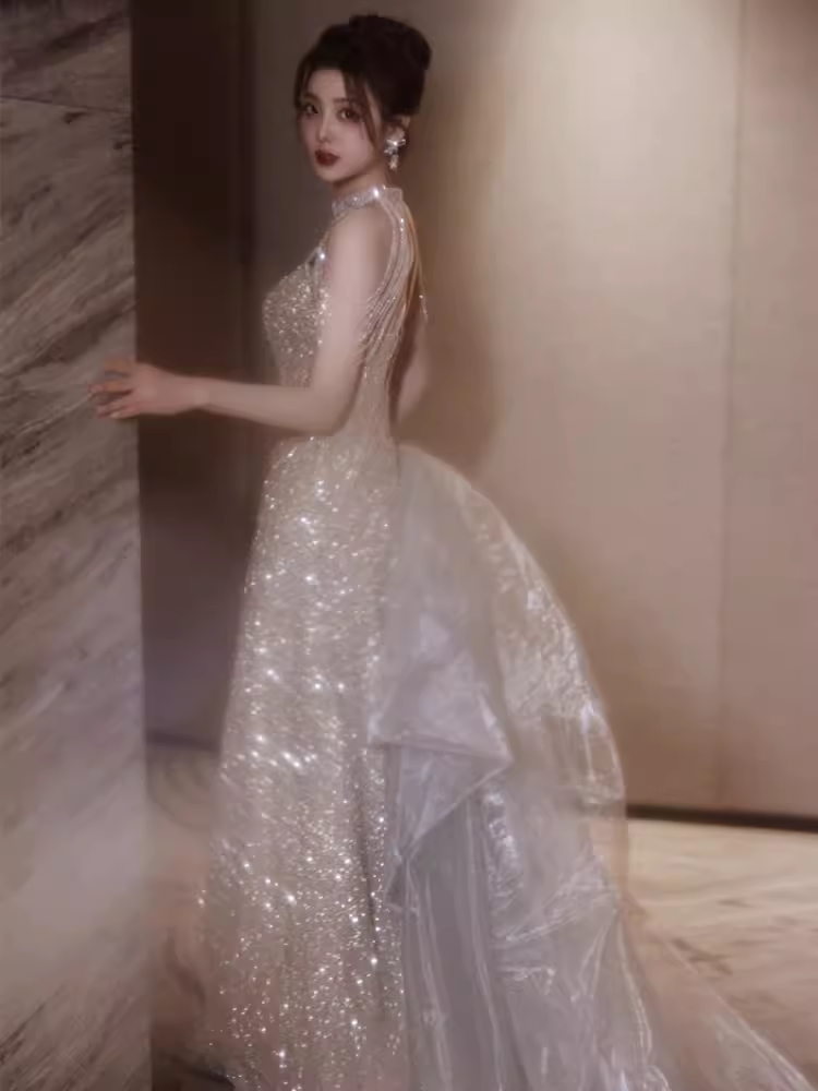 Sexy A Line High Neckline Sequin Long Prom Dresses Backless Birthday Outfits
