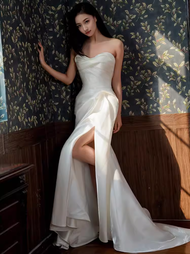 Simple Mermaid Sweetheart Satin Ruffles Long White Slit Wedding Dresses