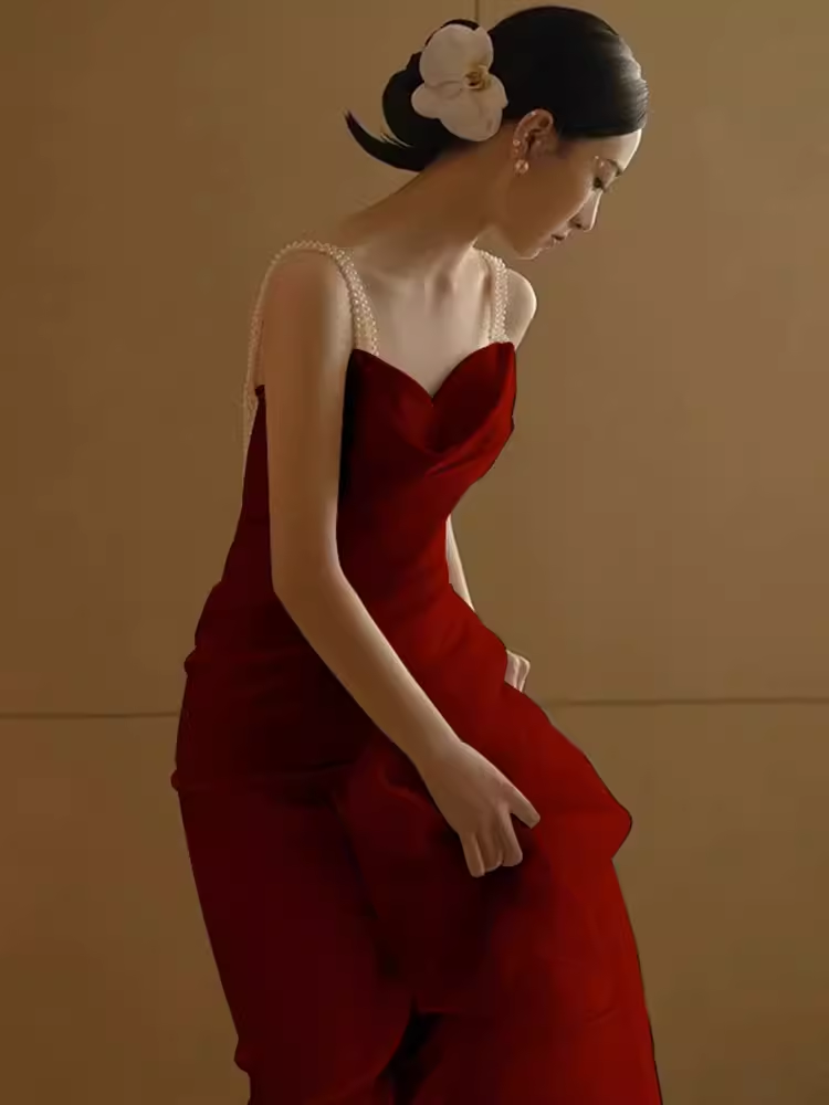 Sexy A Line Straps Red Satin Prom Dresses Long Birthday Outfits