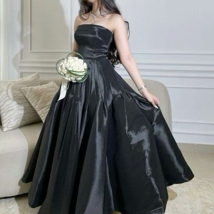 Modest Ball Gown Strapless Black Satin Long Prom Dresses With Ruffles Evening Dress