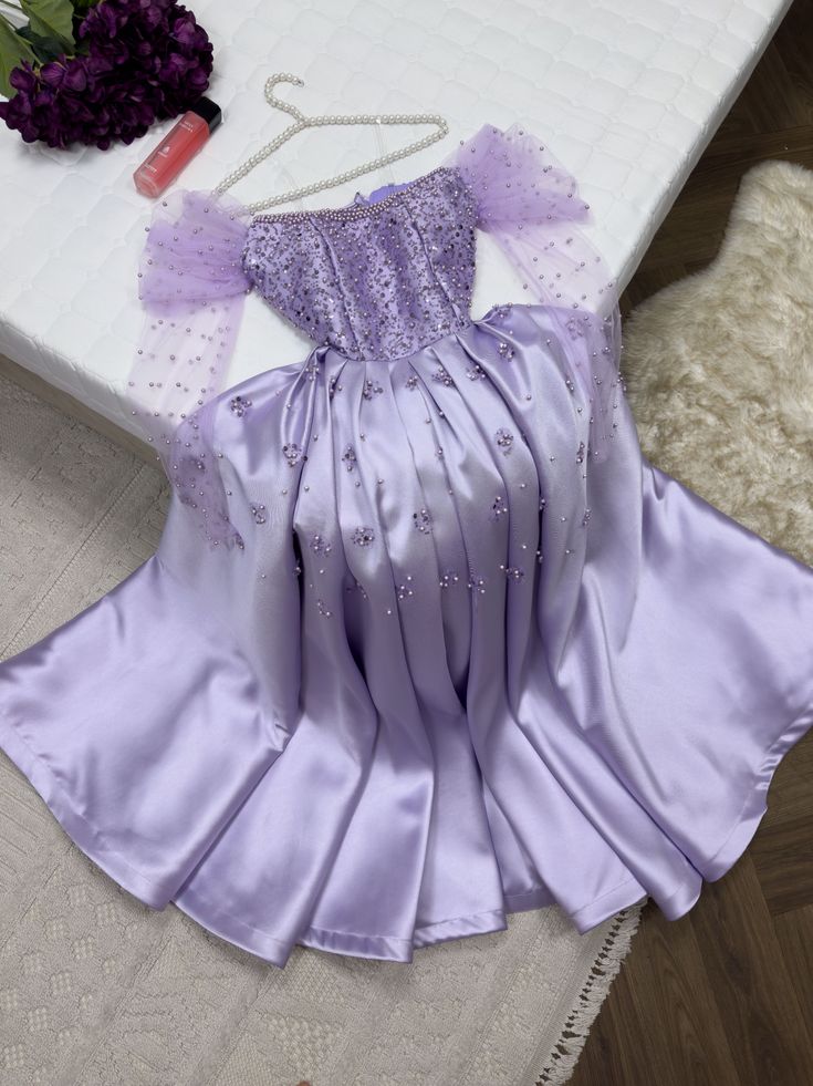 Pretty Ball Gown Strapless Long Puffy Sleeves Lilac Satin Pearls Prom Dresses Long Evening Dress