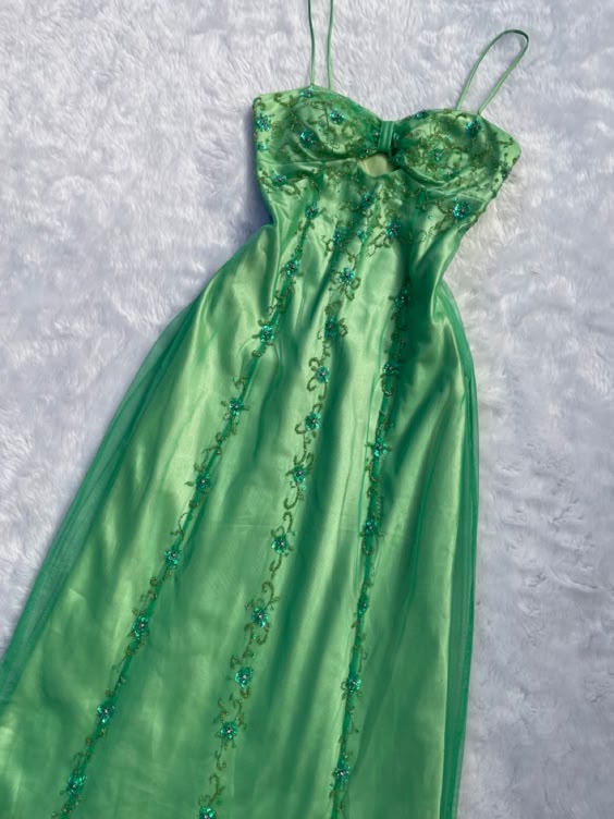 Gorgeous A Line Spaghetti Straps Green Long Satin Prom Dresses Evening Dress