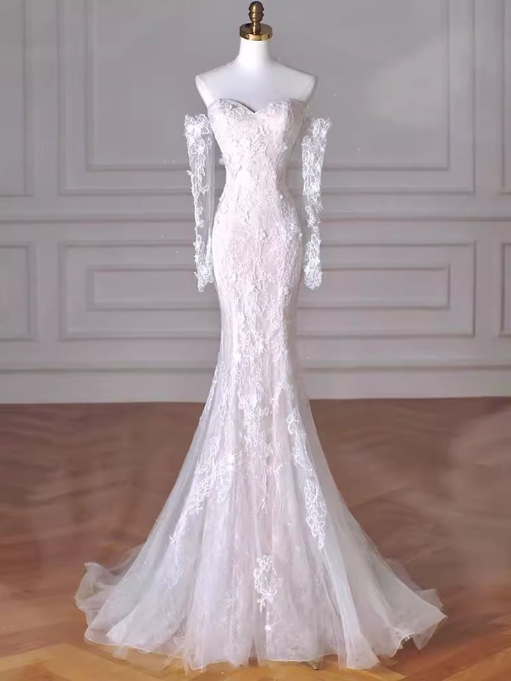 Vintage Mermaid Strapless Long White Lace Wedding Dresses