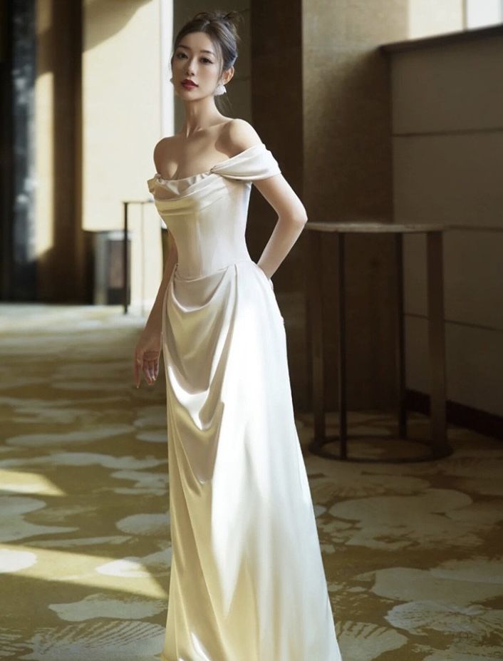 Vintage Mermaid Off Shoulder Wedding Dress White Wedding Dress
