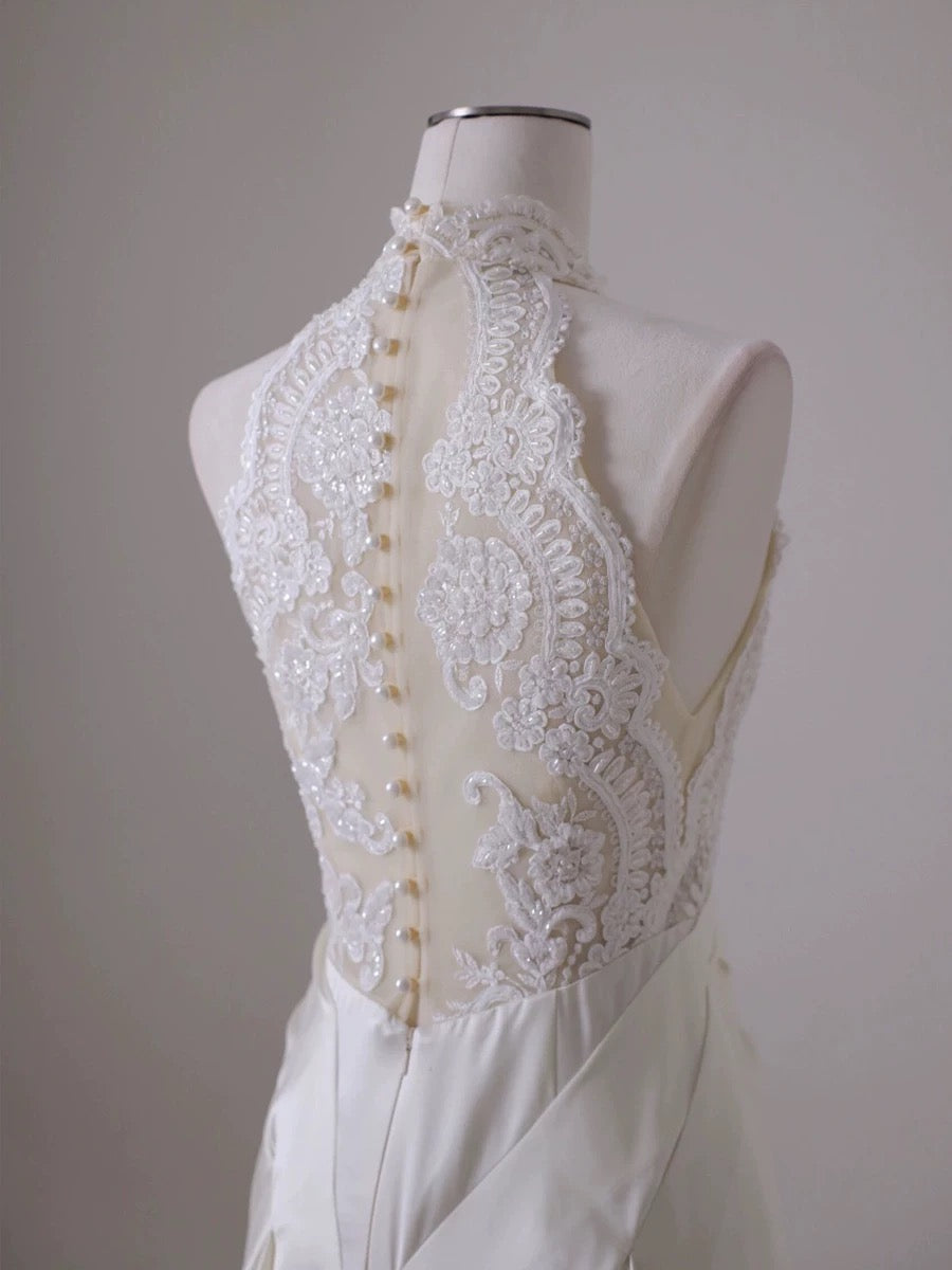 Chic A line High Neckline Sleeveless White Satin Wedding Dresses With Ruffles