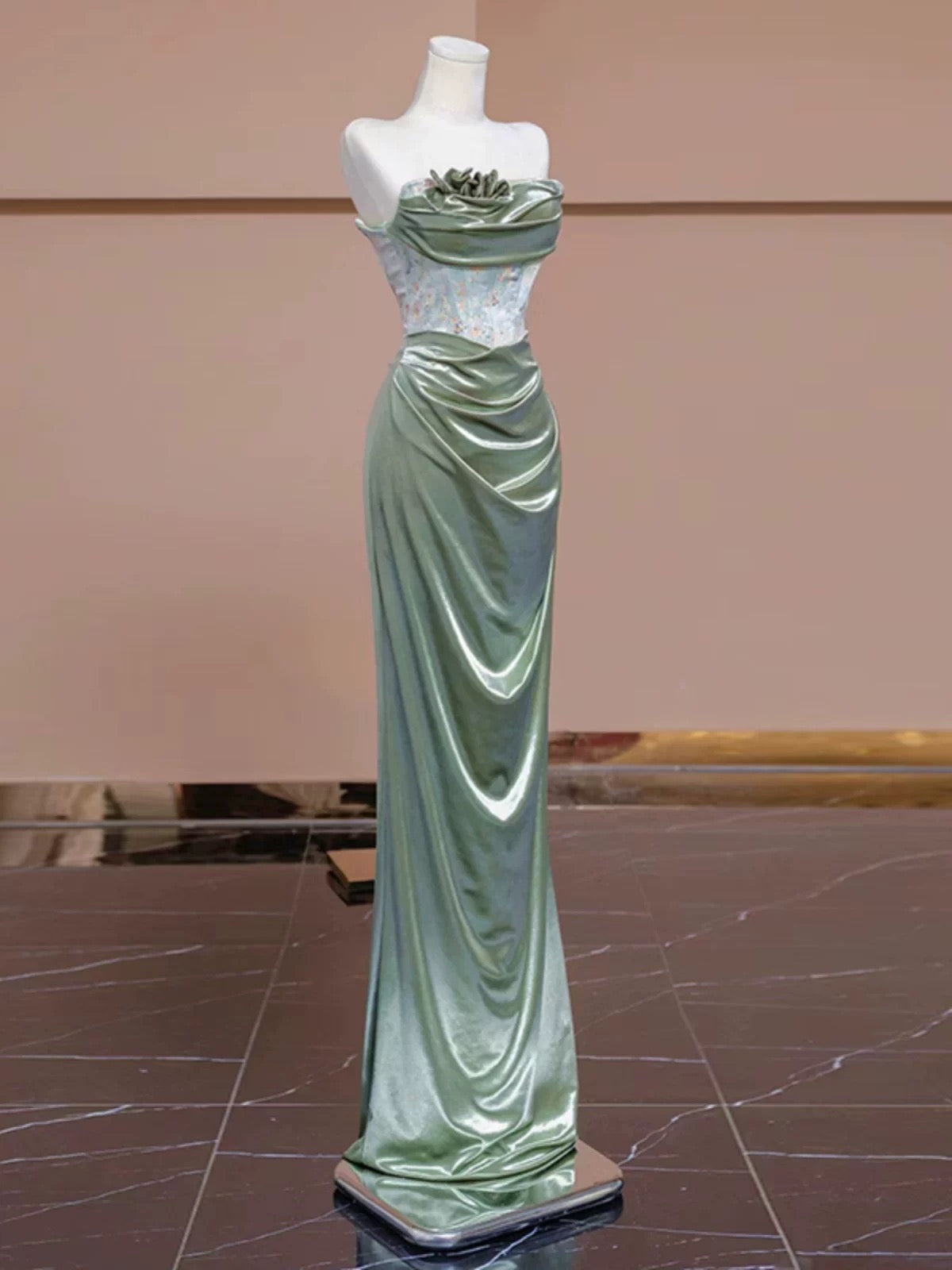 Sexy Mermaid Strapless Green Satin Evening Dress Long Prom Dresses Party Dress With Ruffles