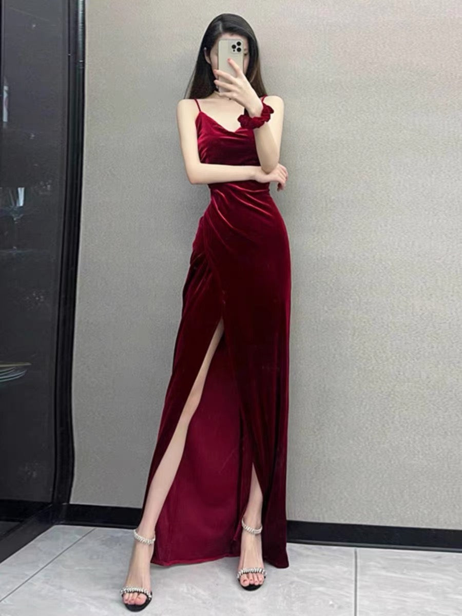 Elegant Sheath Spaghetti Straps Red Velvet Long Prom Dress Evening Dresses