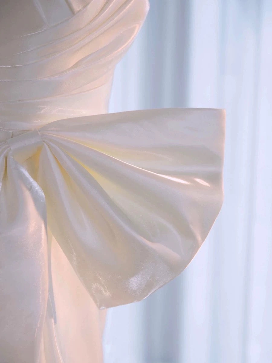 Chic High Low Spaghetti Straps Sleeveless White Satin Wedding Dresses With Ruffles