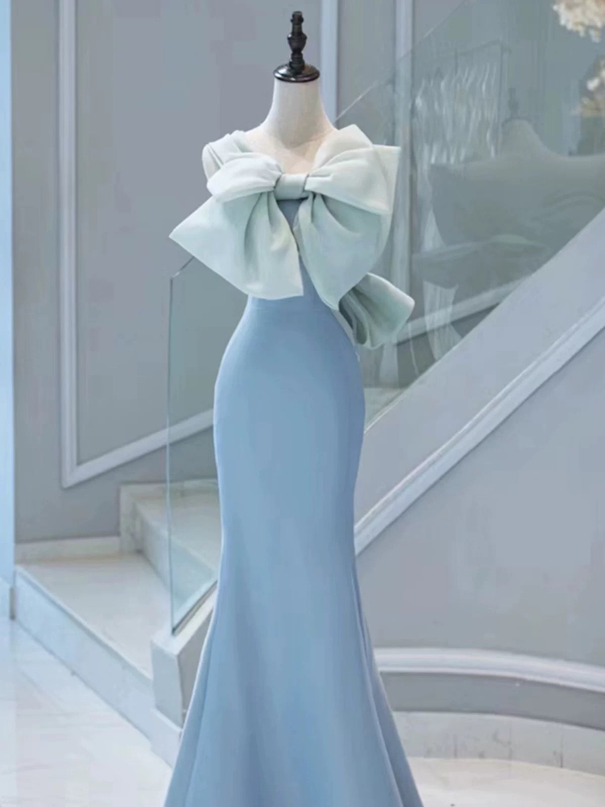 Pretty Mermaid Strapless Blue Satin Long Prom Dress Evening Dresses With Bow