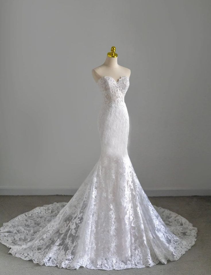 Elegant Mermaid Sweetheart Lace Long Wedding Dresses