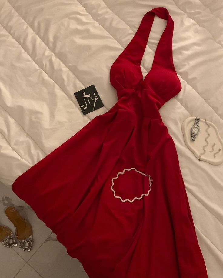 Classy A Line Halter Red Long Pleated Party Dress Chiffon Prom Dresses Evening Dress