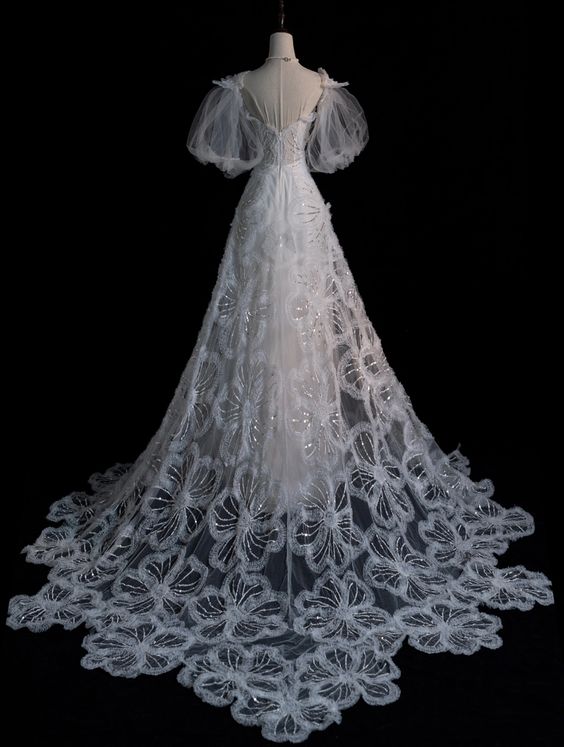 Elegant A Line Straps Tulle Sequin Long Wedding Dresses
