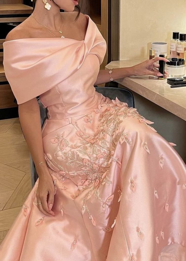 Pretty Mermaid Off The Shoulder Pink Satin Long Prom Dress Evening Dresses With Appliques
