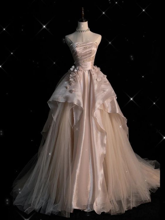 Elegant A-Line Strapless Tulle Long Prom Dress