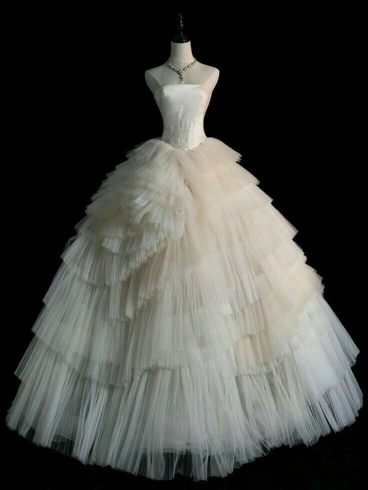Chic Ball Gown Strapless Ruffles Layers Tulle Long Wedding Dresses With Beads