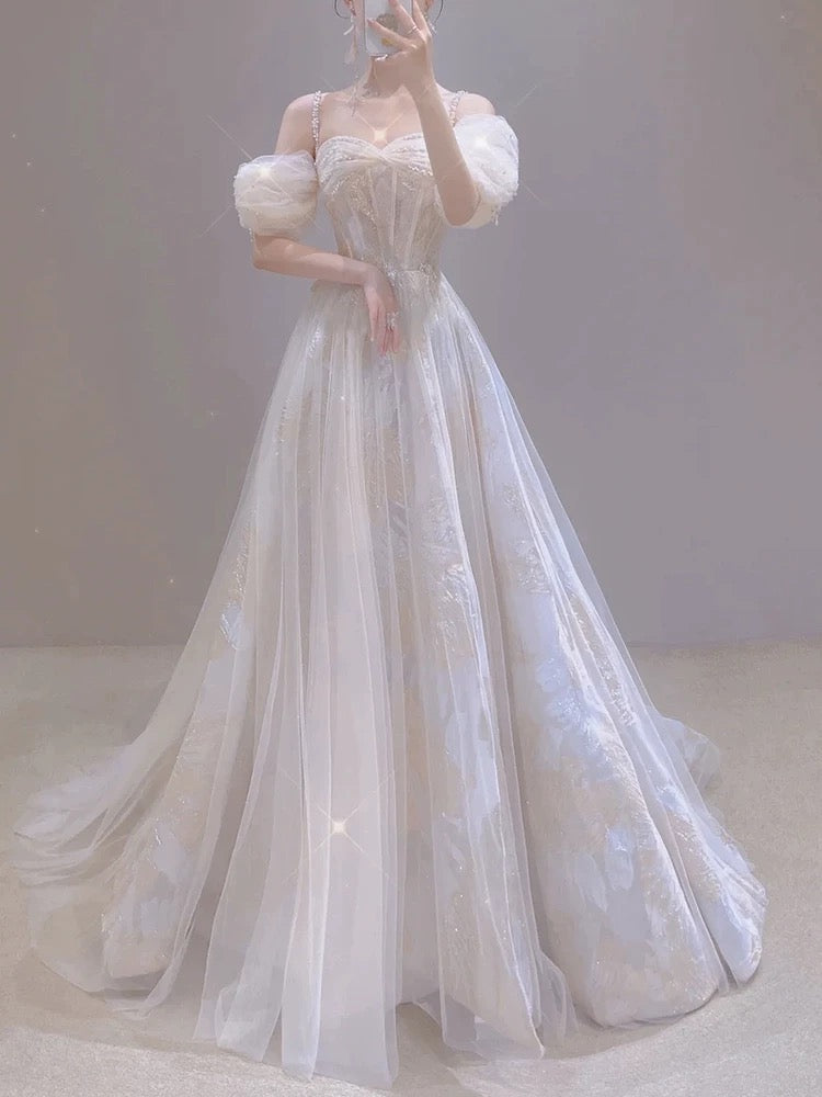 Vintage A line Straps White Tulle Long Wedding Dresses With Beads