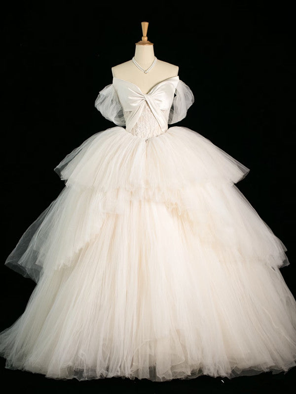 Chic Ball Gown Strapless Sleeveless White Tulle Wedding Dresses With Ruffles