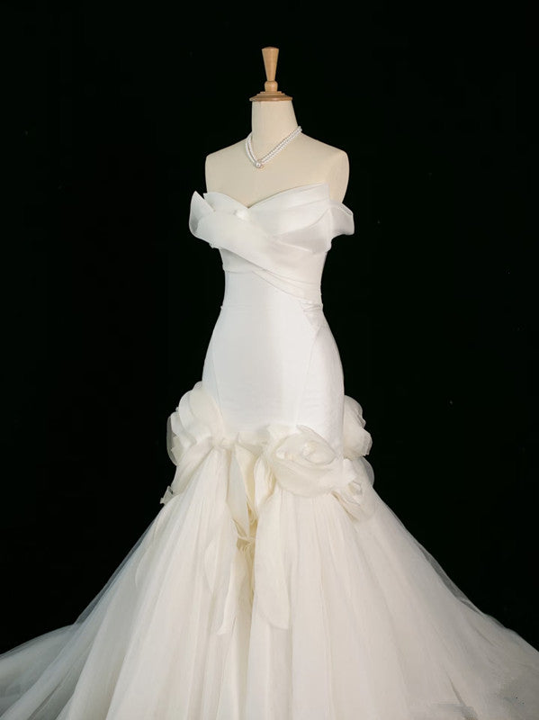 Chic Mermaid Strapless Sleeveless White Satin Wedding Dresses With Ruffles