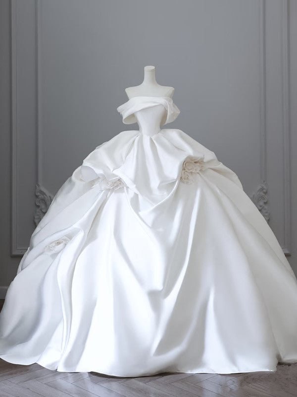 Chic Ball Gown Off The Shoulder White Short Sleeves Floral Satin Wedding Dresses With Ruffles