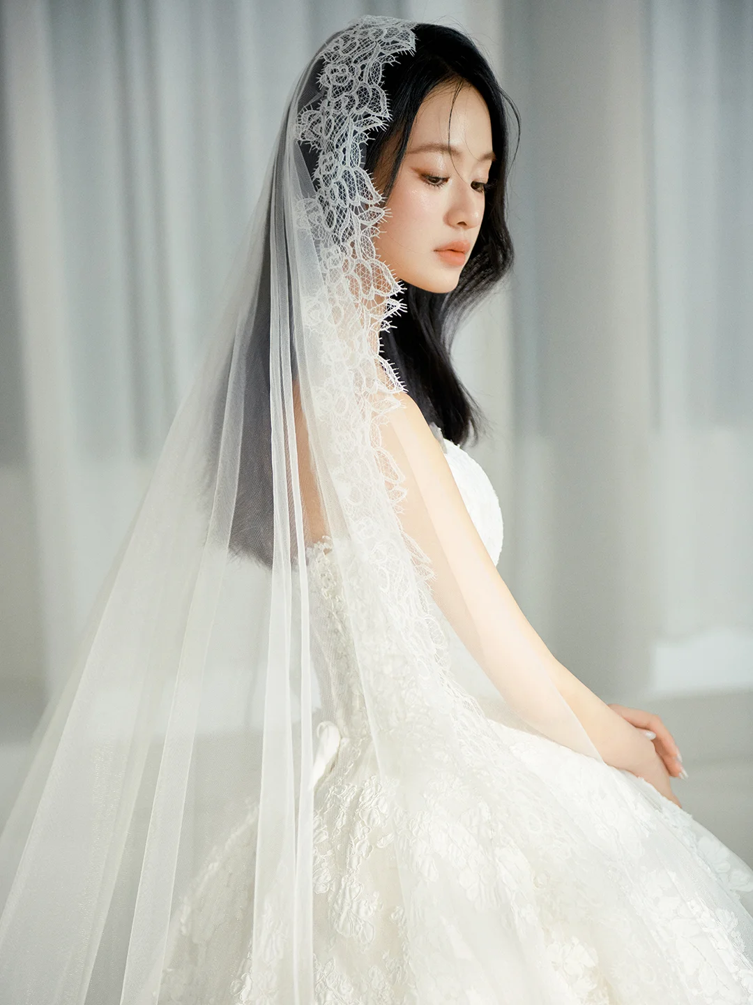 Classy Elegant A Line Strapless White Tulle Lace With Veil Long Wedding Dresses
