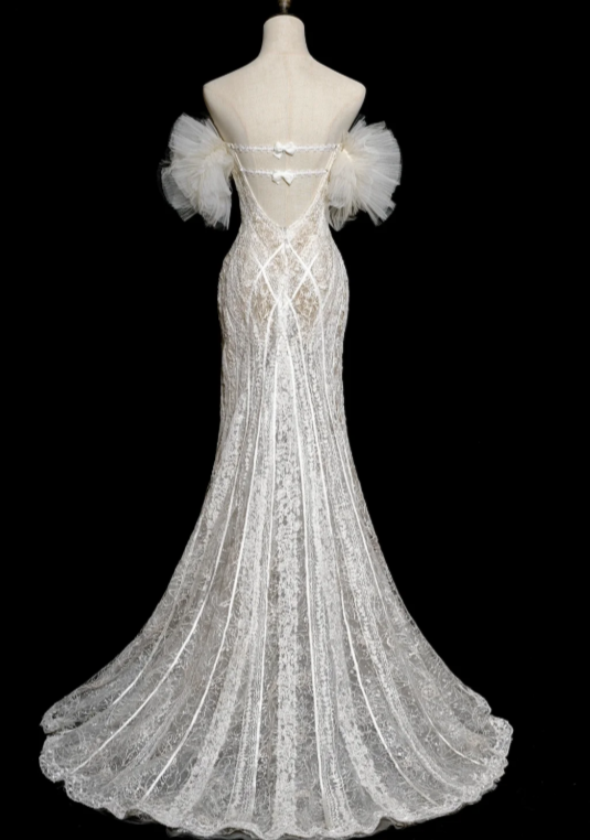 Unique Mermaid Off The Shoulder Tulle Lace Long Wedding Dresses