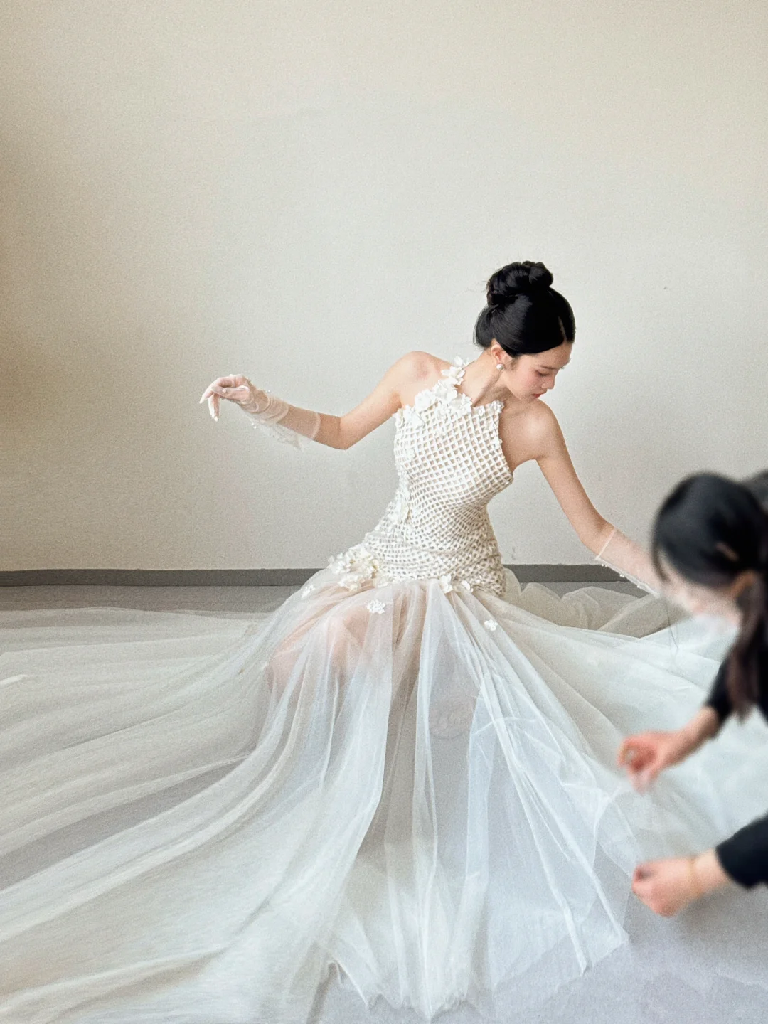 Classy Elegant Mermaid Halter Tulle With Gloves Long Wedding Dresses