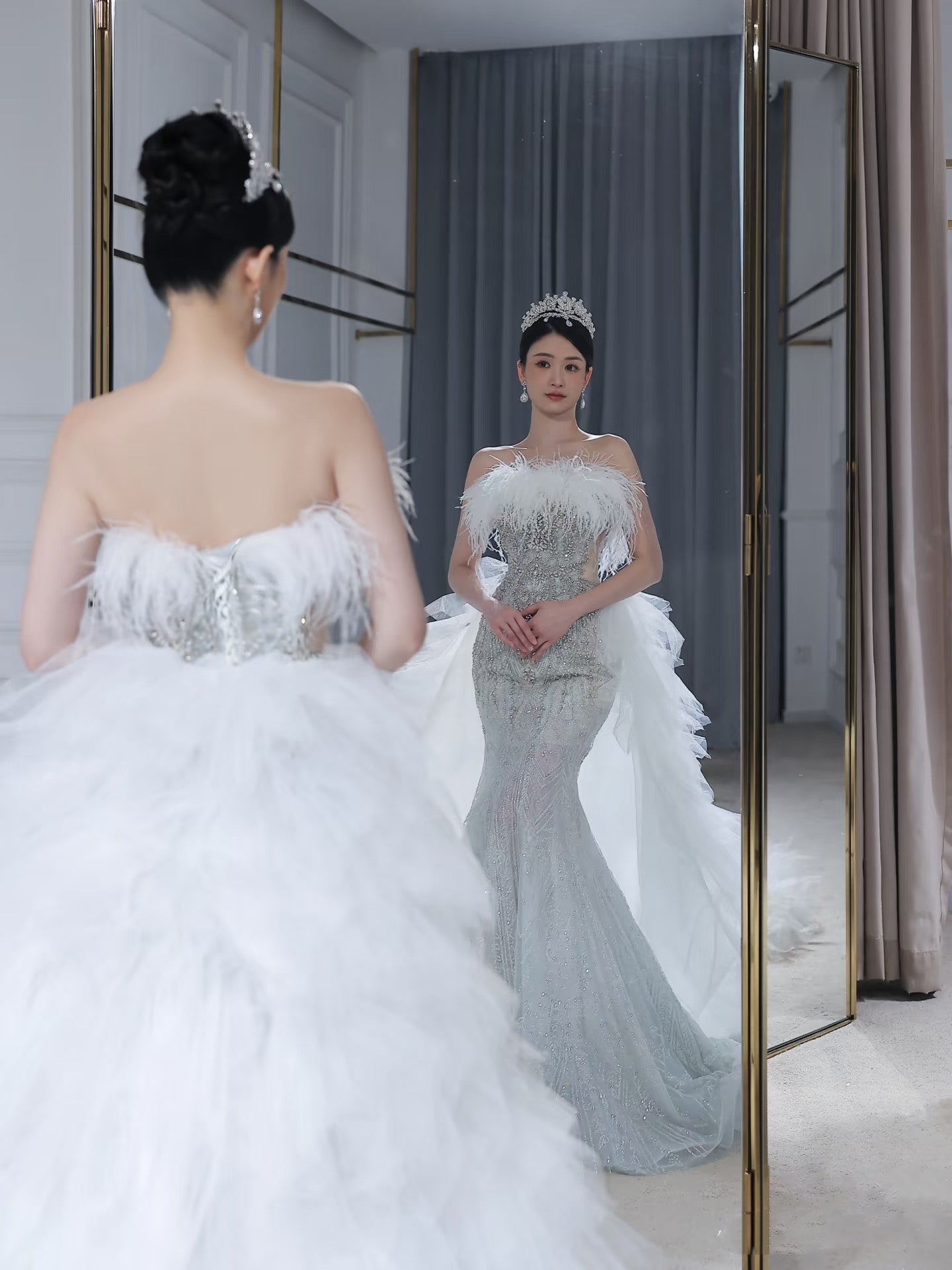 Princess Mermaid Strapless Neckline Long Sequin Feathers Long Wedding Dresses Brides Dress