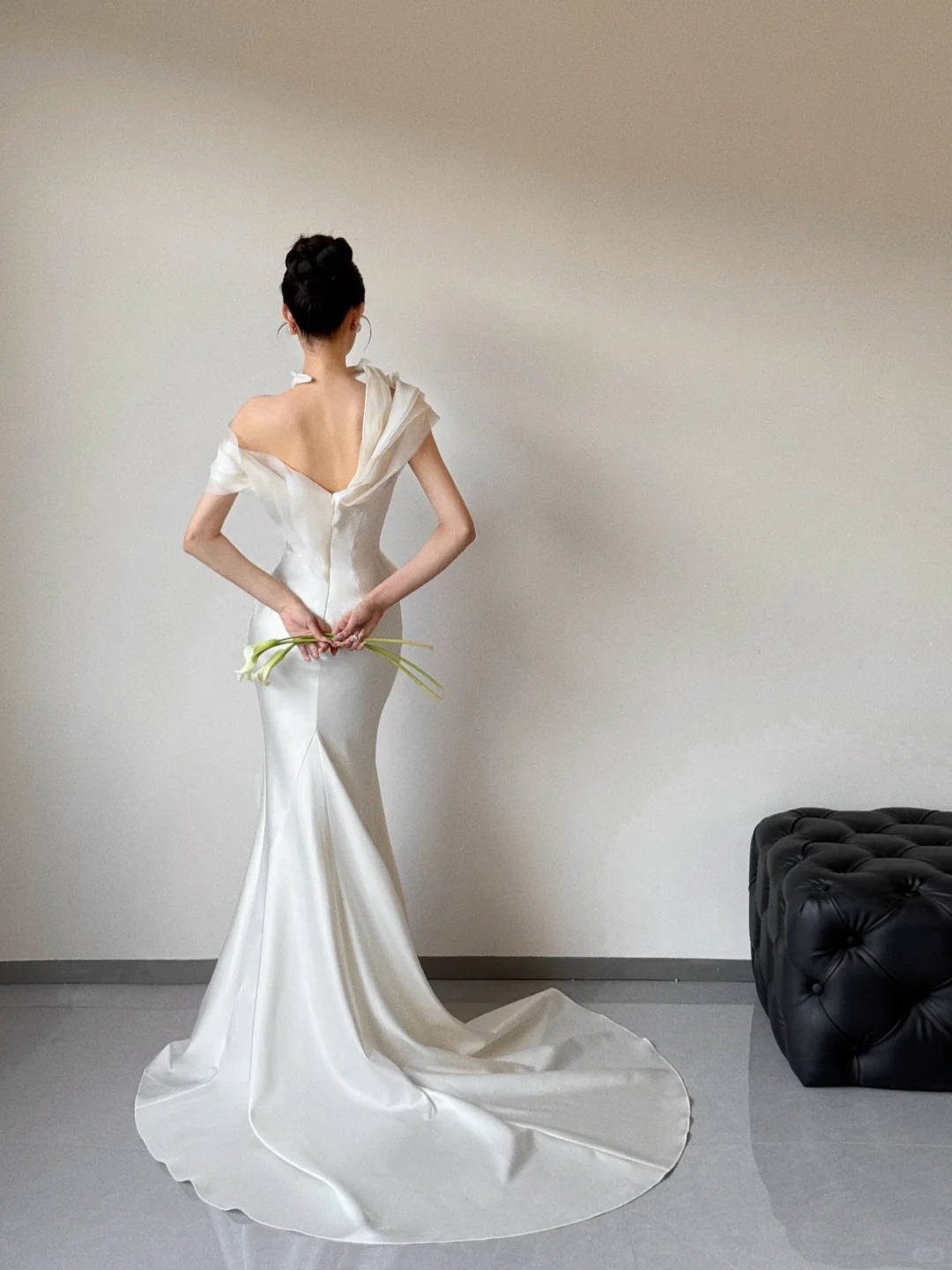 Summer Simple Mermaid Off the Shoulder Satin With Veil Long Wedding Dresses