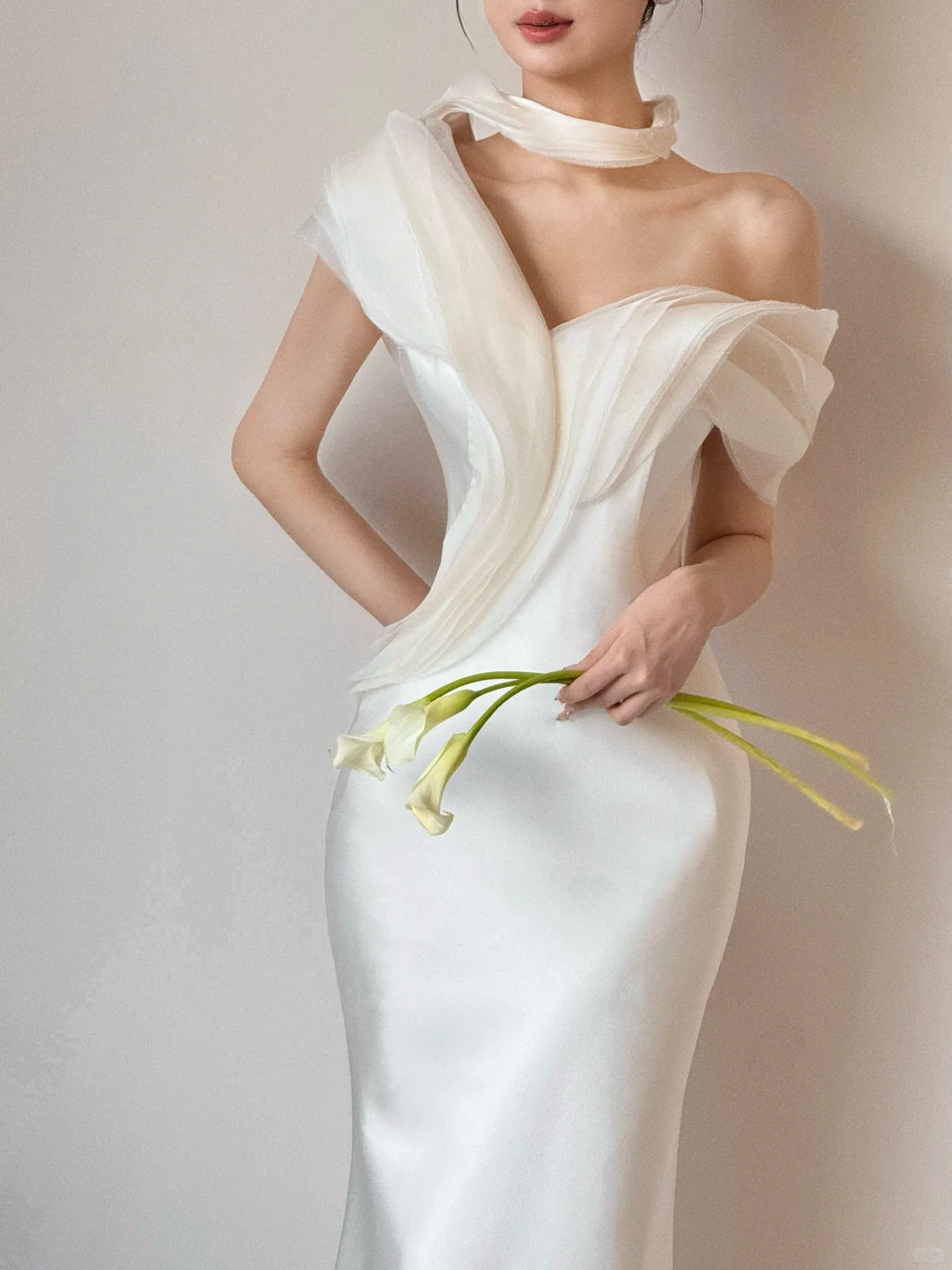 Summer Simple Mermaid Off the Shoulder Satin With Veil Long Wedding Dresses