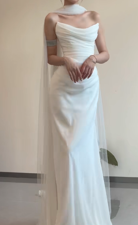 Elegant Mermaid Strapless Satin Pleated Long Wedding Dresses