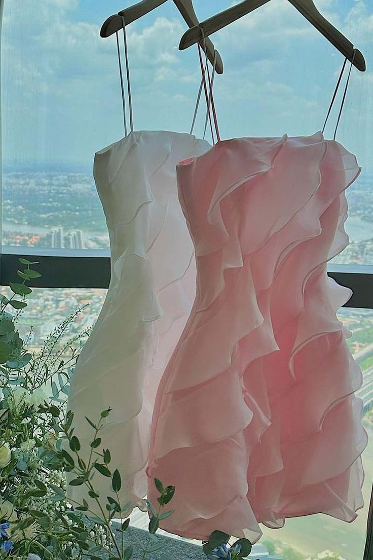 Spaghetti Straps Sleeveless Ruffles Tulle Sheath Mini Homecoming Dress