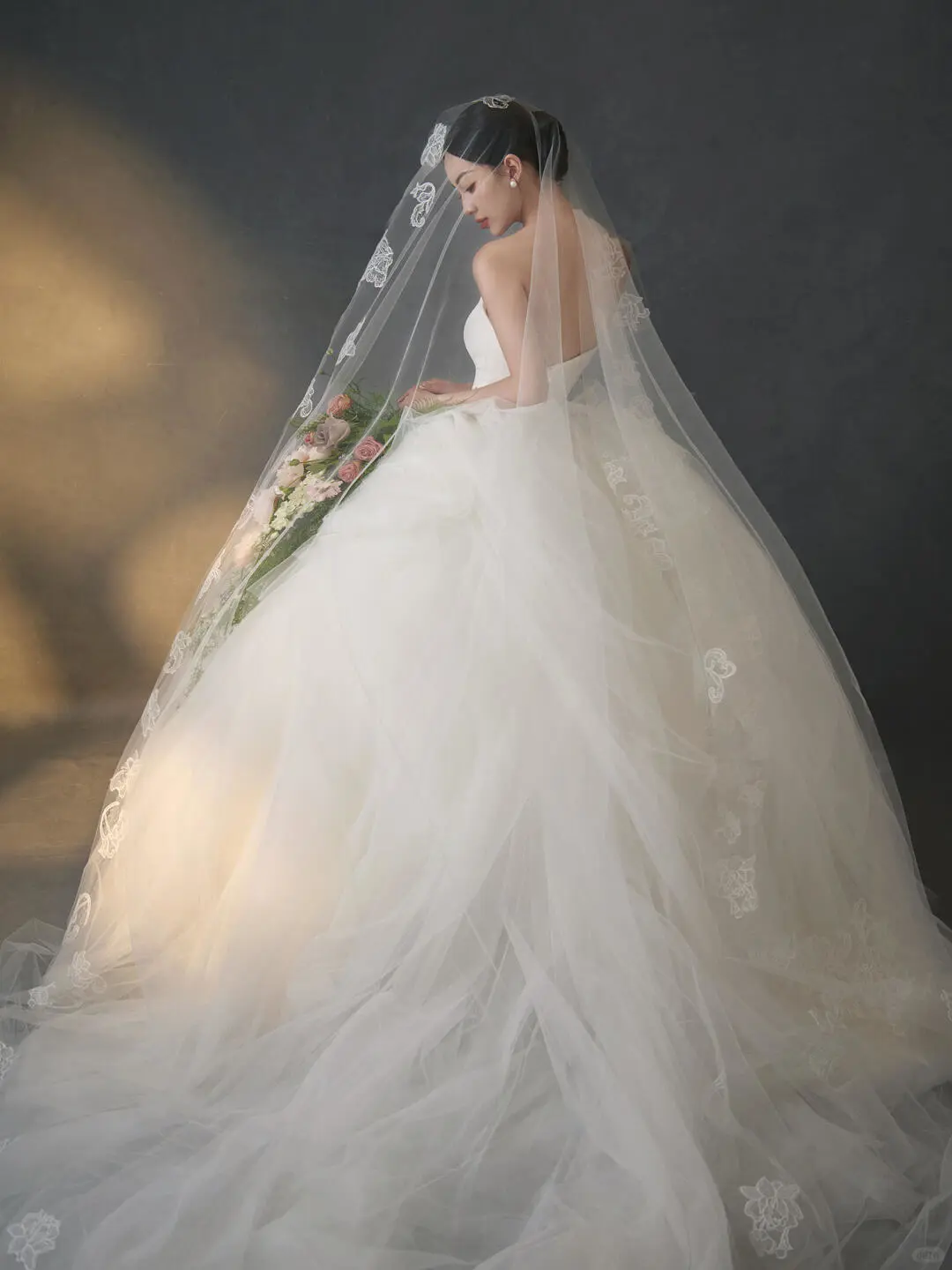 Princerss Ball Gown Strapless Satin Tulle With Veil Long Wedding Dresses