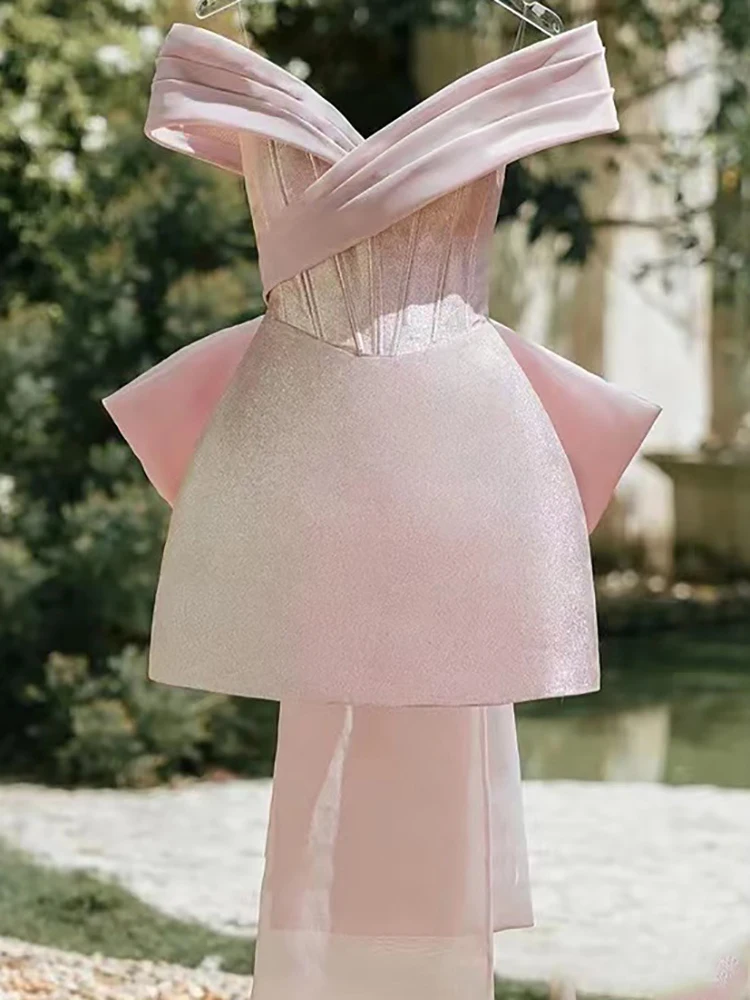 Amazing Strapless V-Neck Pleats Bow-Knot Mini Homecoming Party Dress