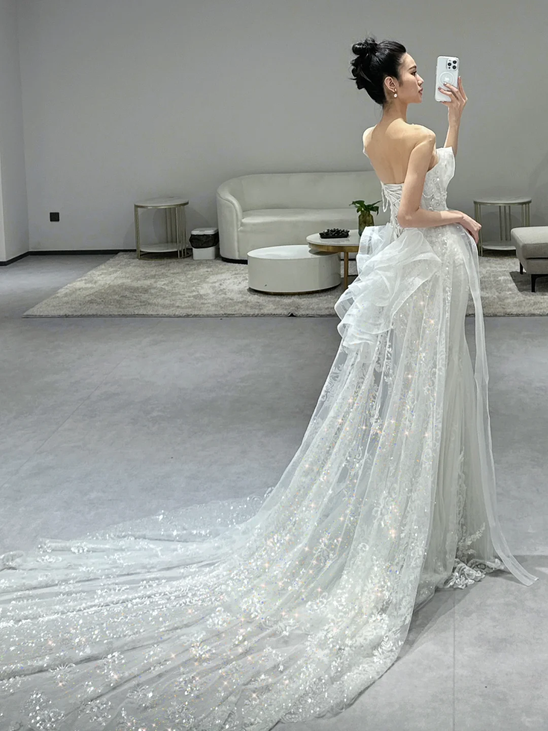 Dreamy Mermaid Strapless Tulle Sequin Applique Long Wedding Dresses