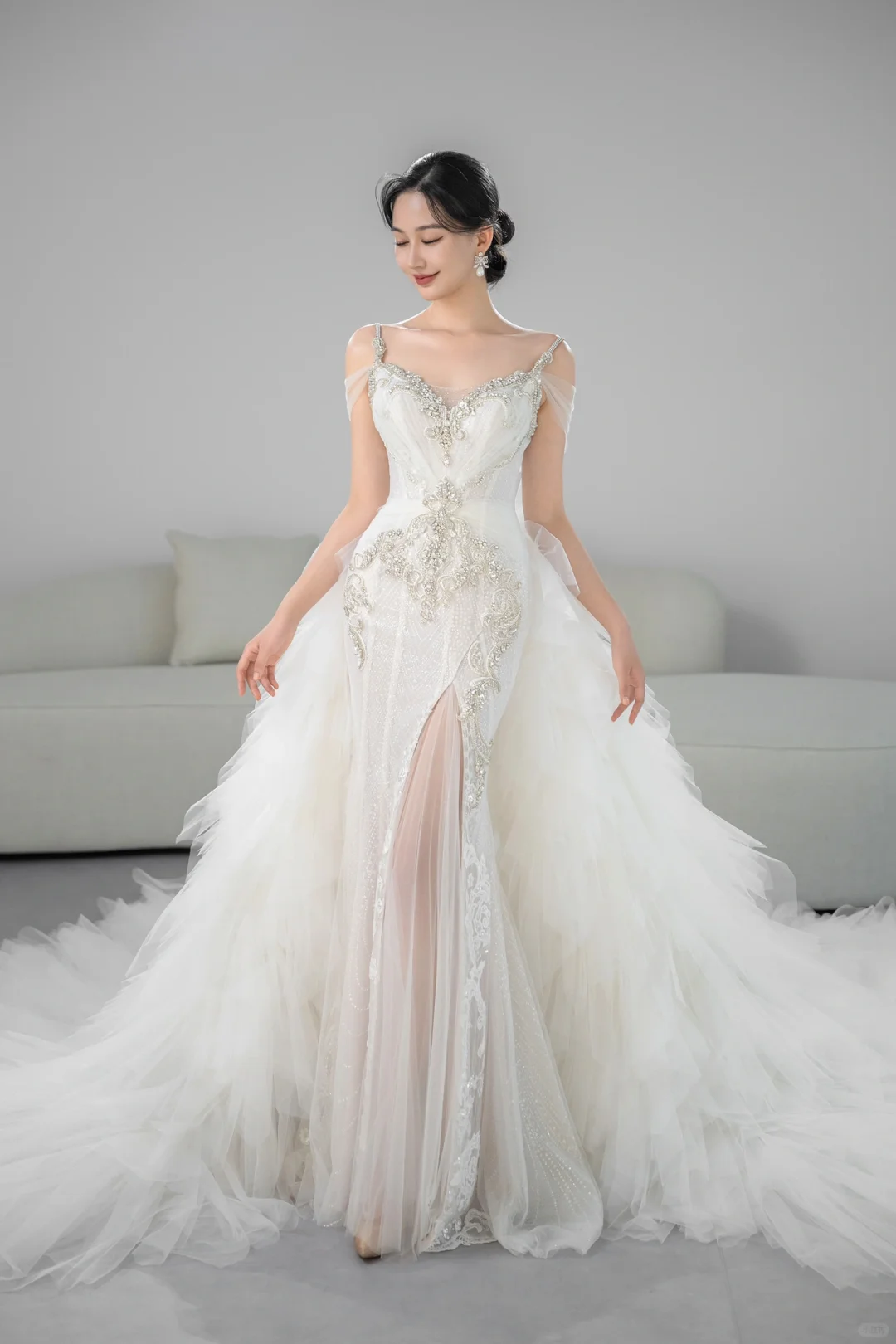 Unique Mermaid Spaghetti Straps Tulle Beaded Long Wedding Dresses