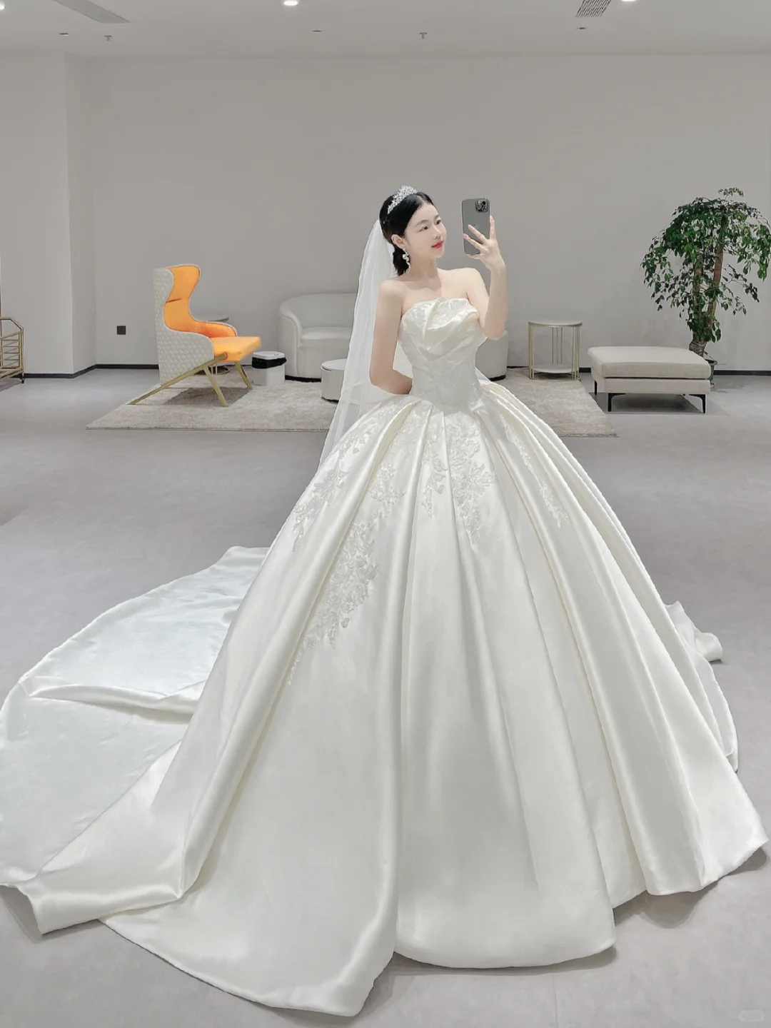 Classy Ball Gown Strapless Satin Pleated Applique With Veil Long Wedding Dresses