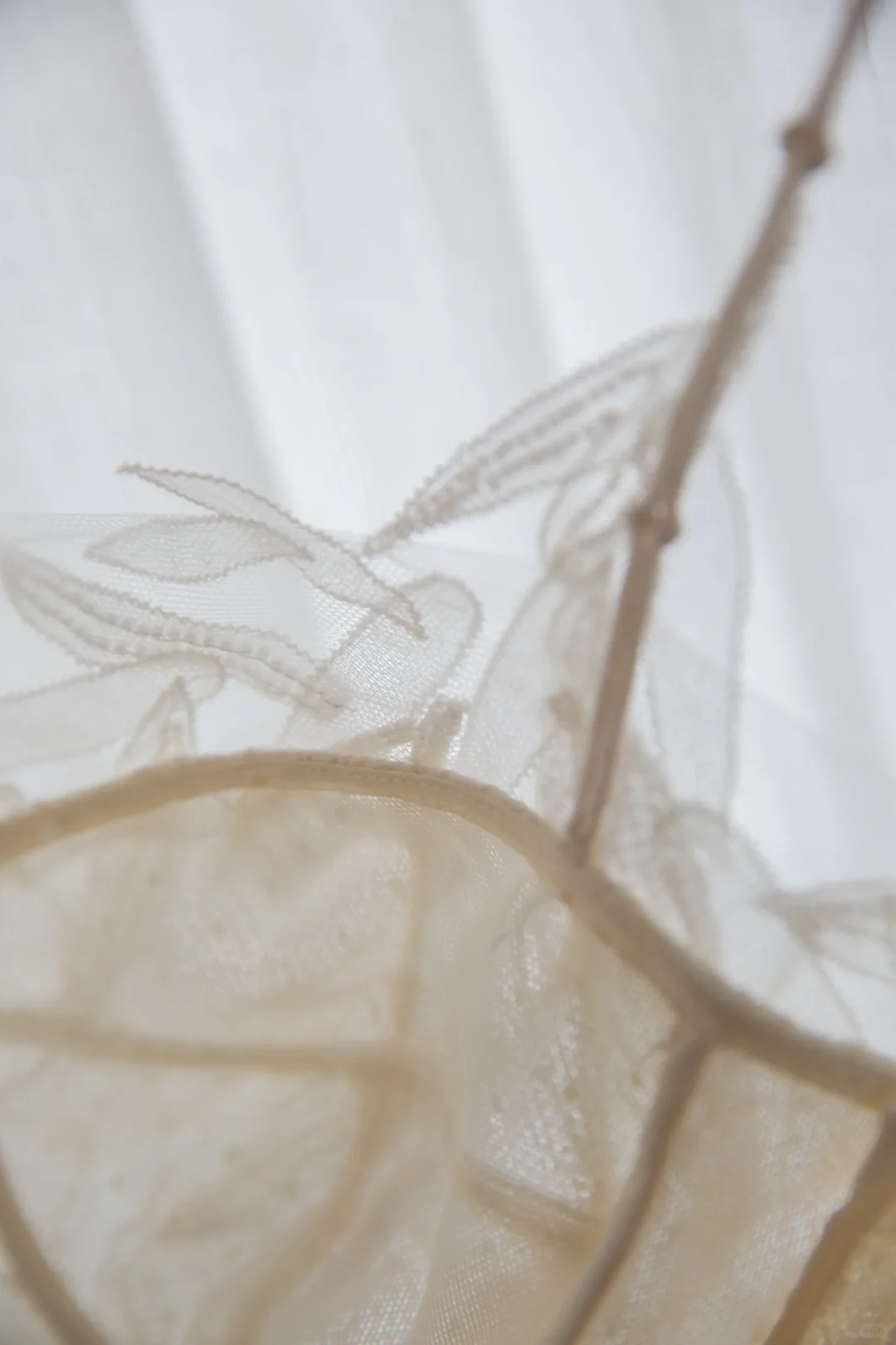 Vintage A Line Spaghetti Straps Tulle Applique Long Wedding Dresses