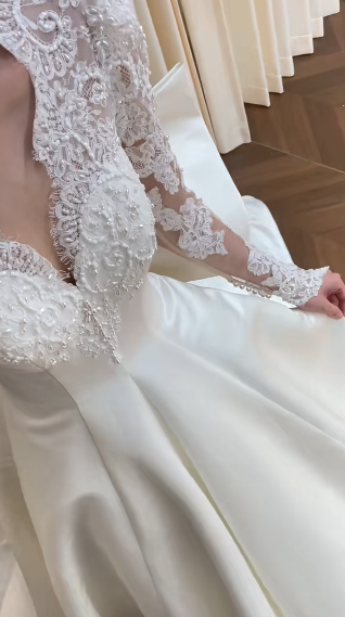 Elegant Ball Gown V Neck Satin Lace Long Sleeves With Veil Long Wedding Dresses