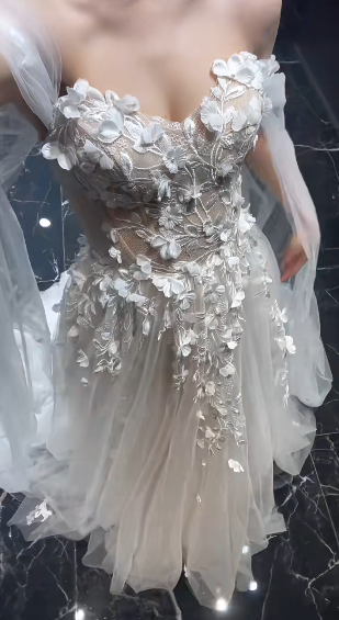 Pretty A Line Off The Shoulder Tulle Applique Long Wedding Dresses
