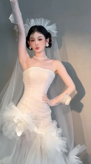 Unique Mermaid Strapless Tulle With Veil Gloves Long Wedding Dresses