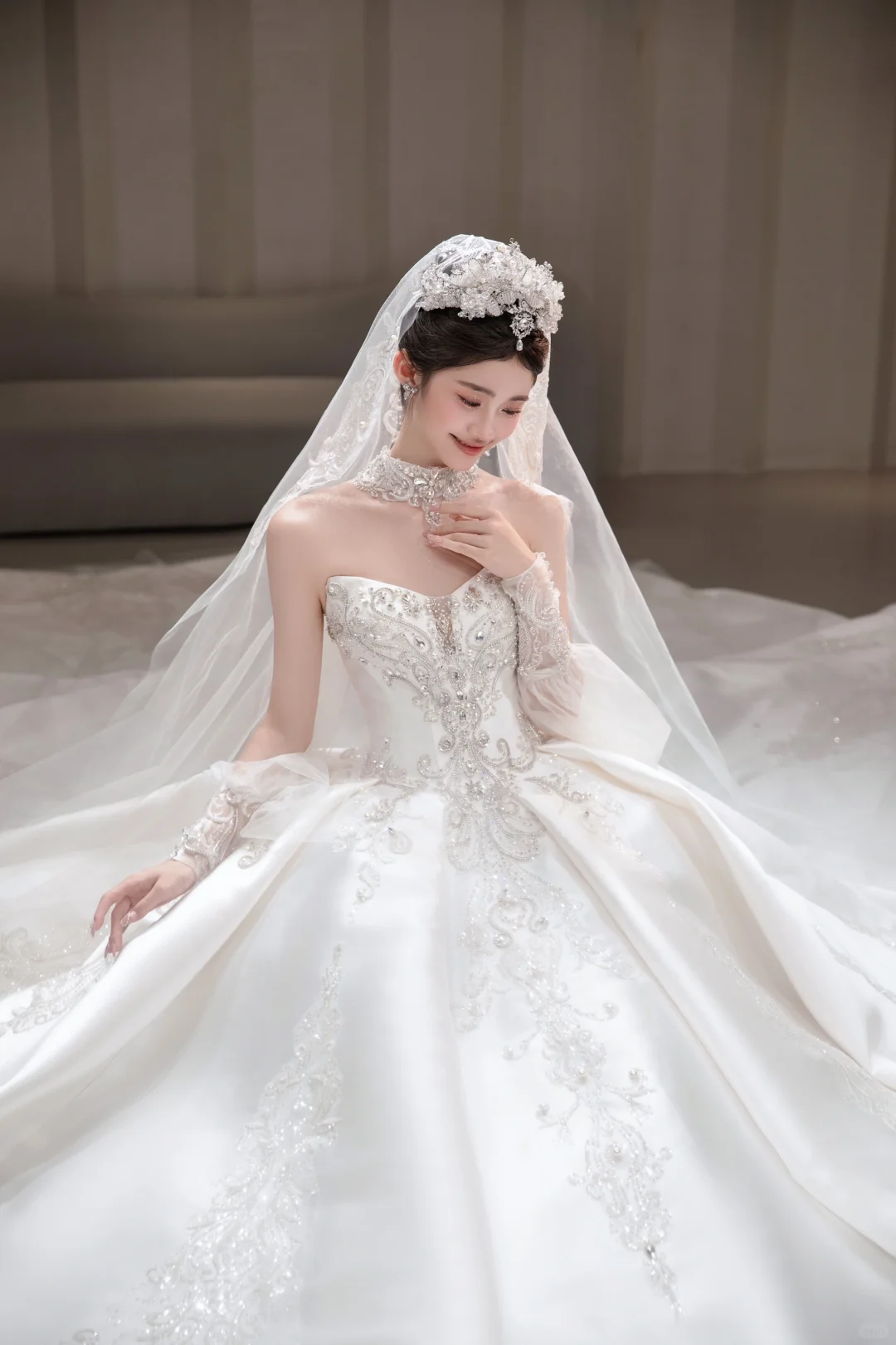 Dreamy Ball Gown Strapless Satin Applique With Veil Long Wedding Dresses
