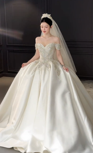 Elegant Ball Gown Off The Shoulder Satin Beaded With Veil Long Wedding Dresses