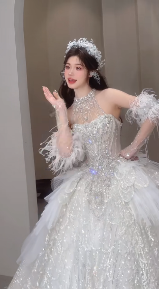Unique Ball Gown Halter Tulle Sequin Beaded Long Wedding Dresses