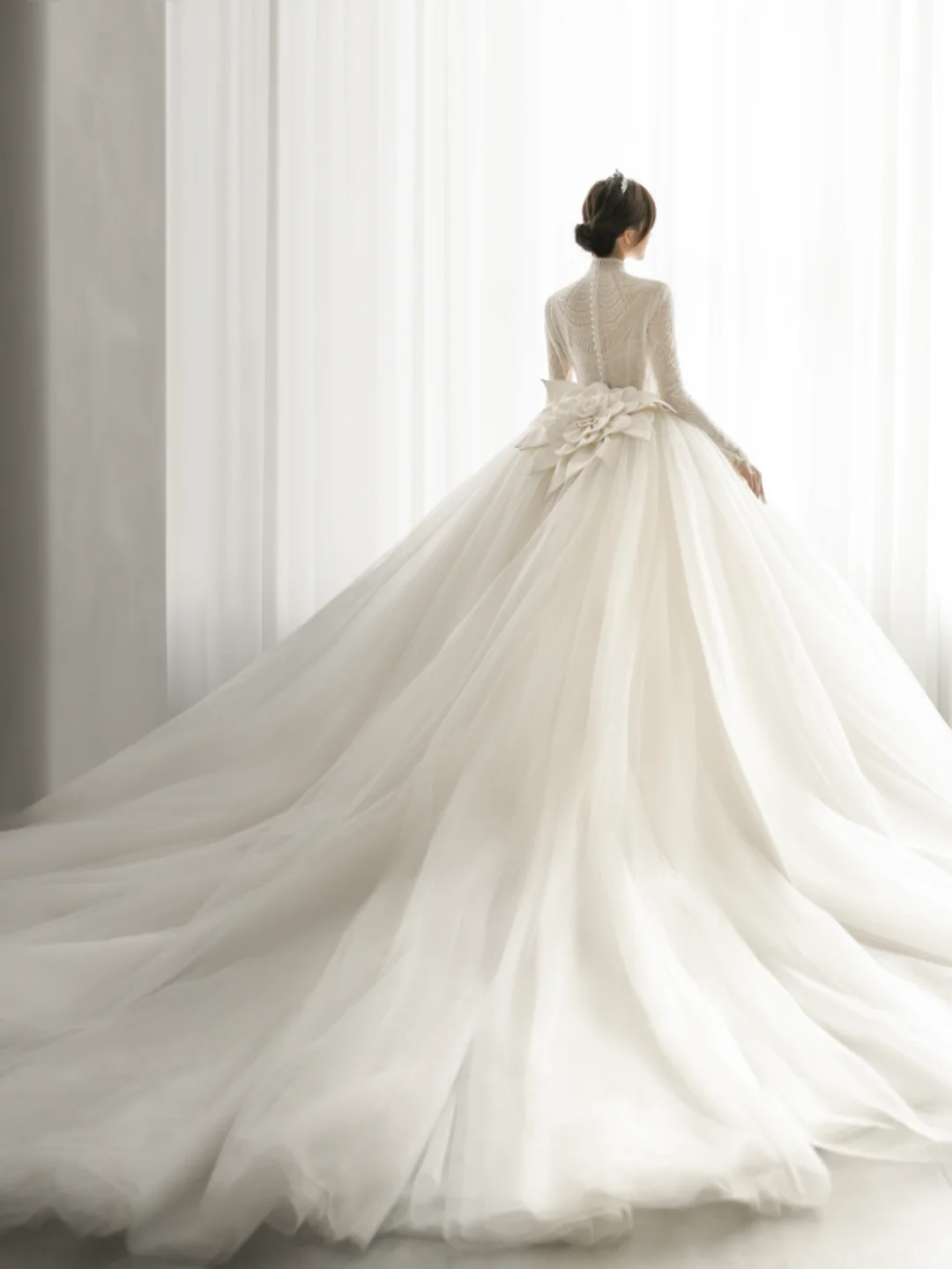 Unique Ball Gown Tulle Lace Long Sleeves Long Wedding Dresses