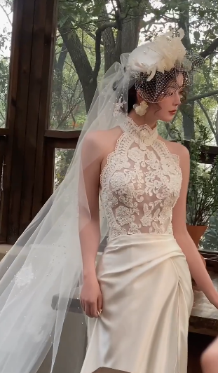 Vintage Mermaid Halter Satin Lace With Veil Long Wedding Dresses