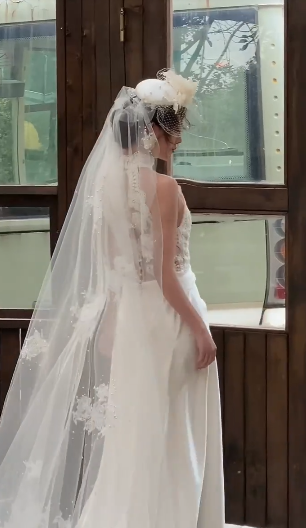 Vintage Mermaid Halter Satin Lace With Veil Long Wedding Dresses