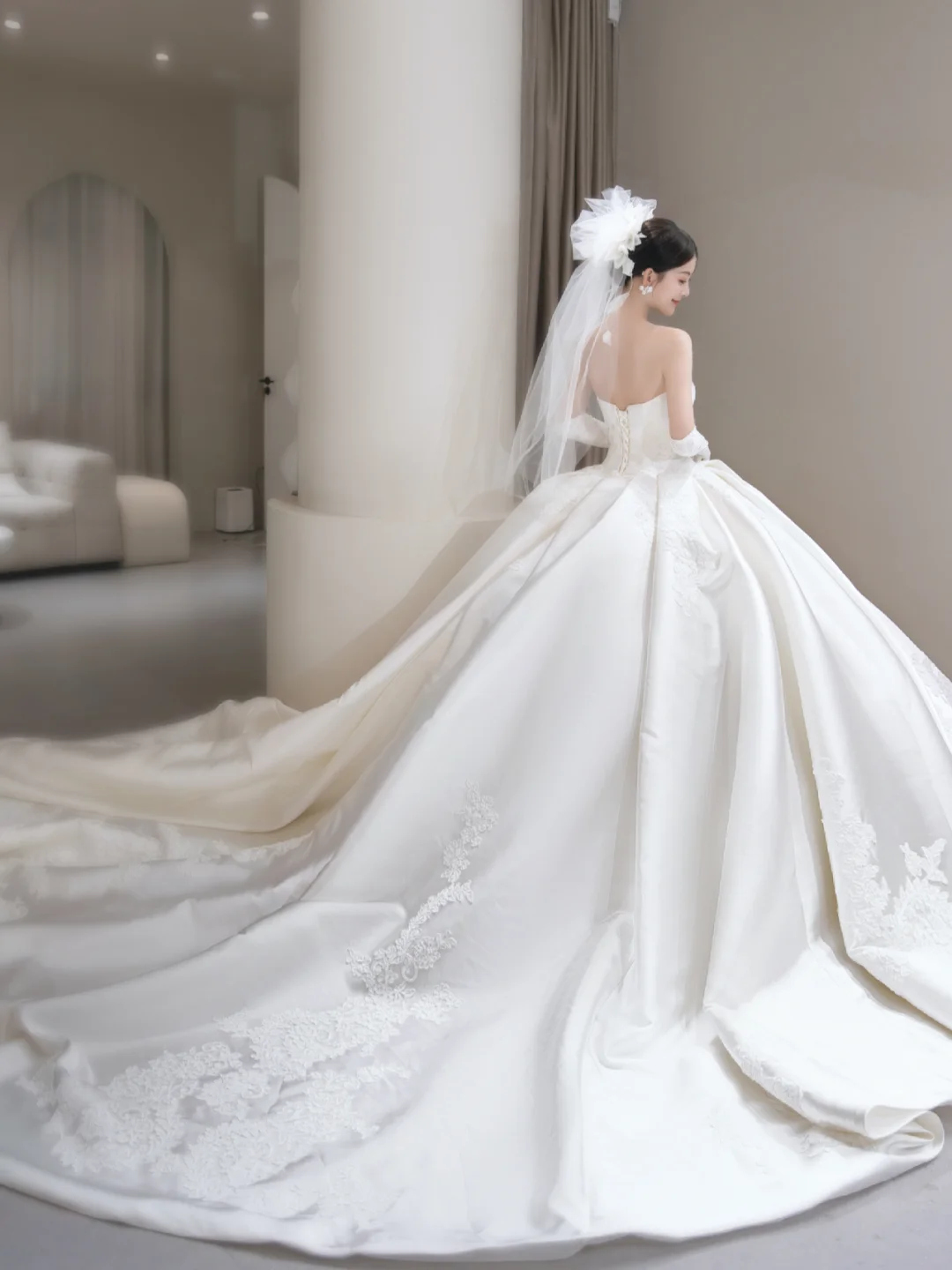 Classy Ball Gown Strapless Satin Applique With Veil Gloves Long Wedding Dresses